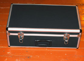 Телескоп поставляется в очень качественном, прочном и достаточно красивом кейсе.